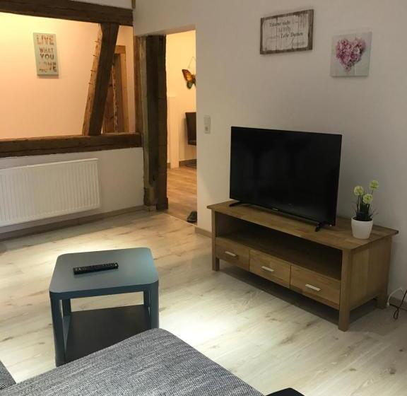 Семейный Номер Deluxe, Gästezimmer An Der Stadtmauer