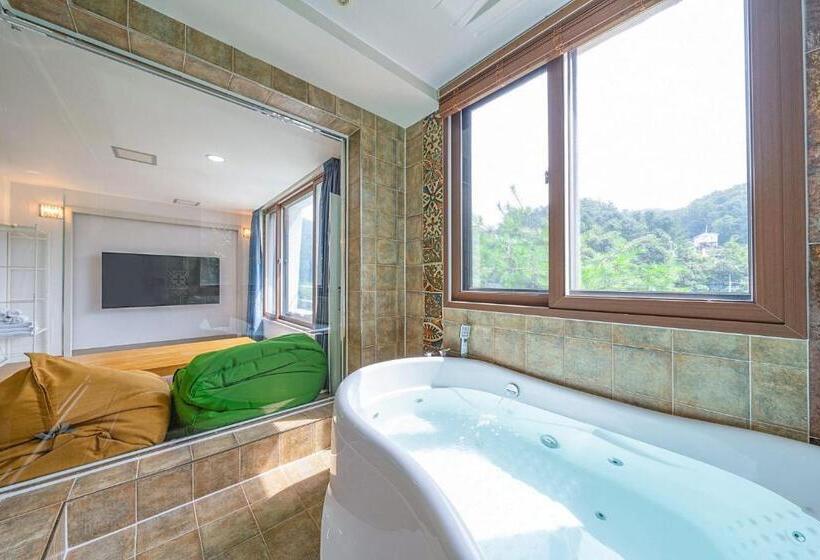 Вилла с 1 спальней и бассейном, Die Pause Pool Villa Pension