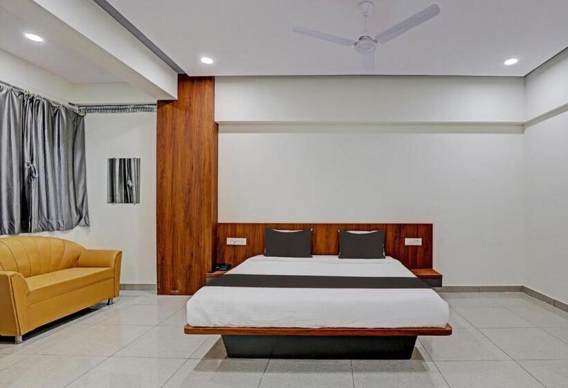 Трехместный Номер Классика, Collection O Kanha Inn