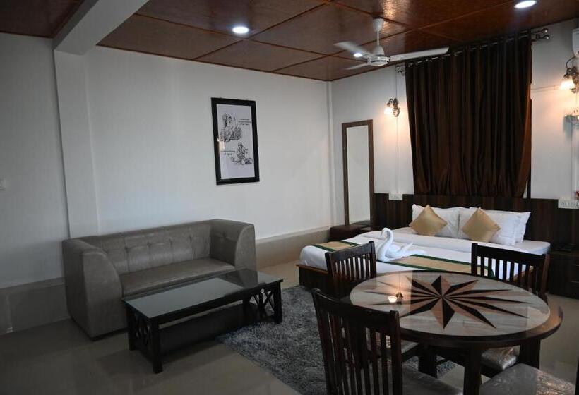 带大床的套房, Green Gold Resort