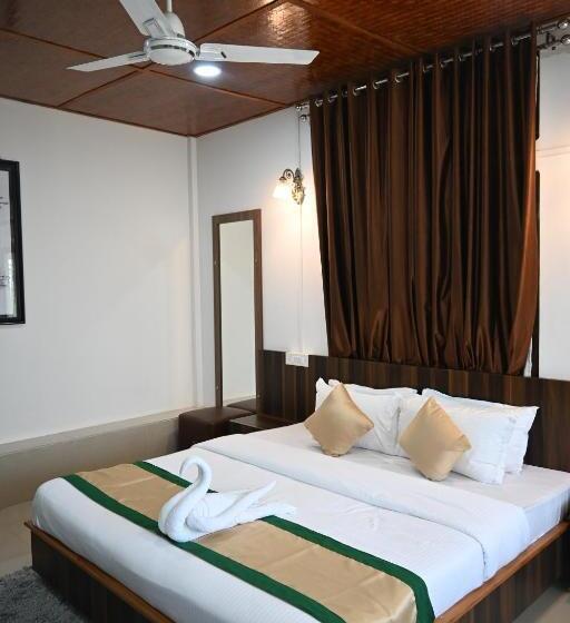 带大床的套房, Green Gold Resort