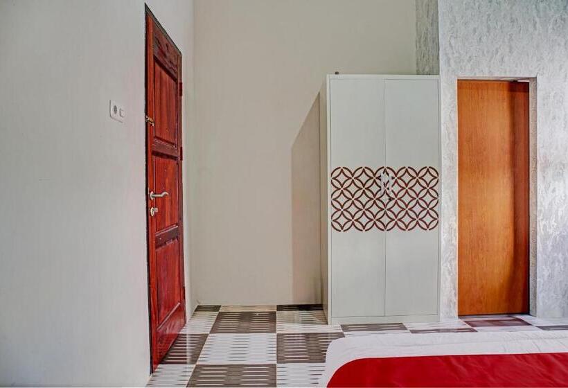 Номер Deluxe, Oyo 93190 Sartika Gh Syariah
