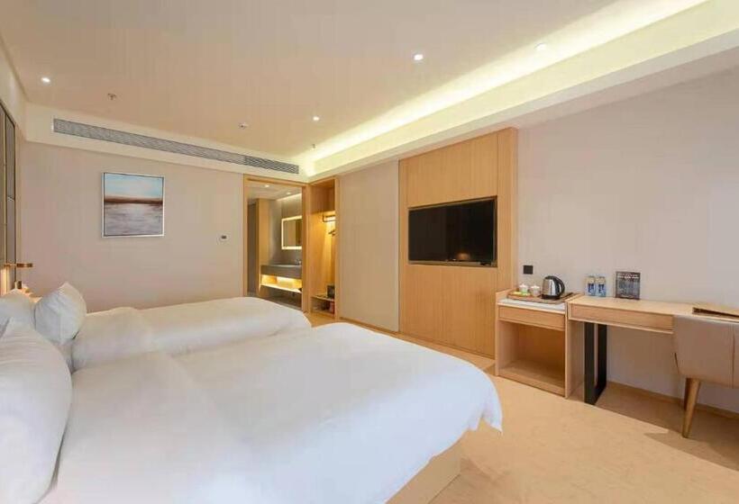 Номер Deluxe, Dingwang Hotel   Guangzhou High Speed Rail South Railway Station Chencun Metro Station