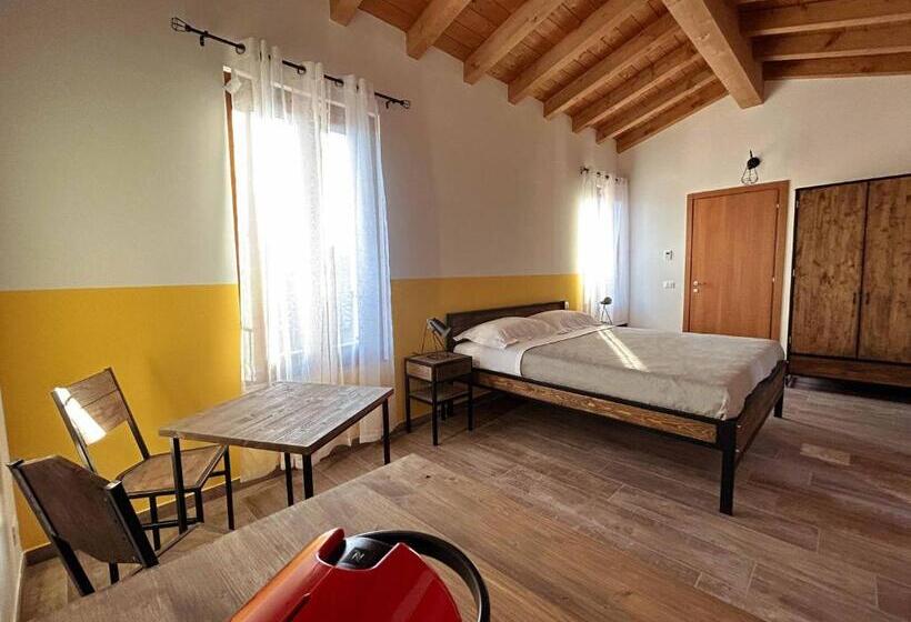 Номер Стандарт, La Volpe Rossa Rooms And Apartments