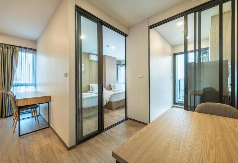 Трехместный Номер Deluxe, Salaya One Hotel & Service Apartment