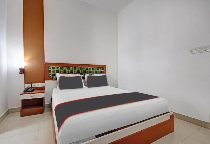 Номер Стандарт, Collection O 81198 Maqintosh Hotel Thekkady