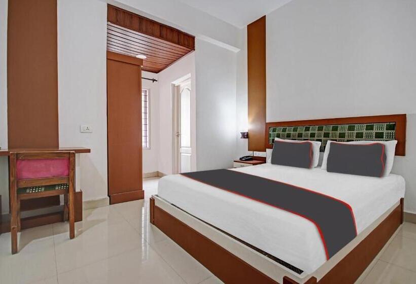 Номер Стандарт, Collection O 81198 Maqintosh Hotel Thekkady