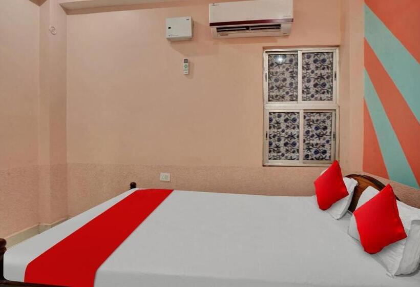 Трехместный Номер Классика, Oyo Flagship 81277 Om Shanti Aavashiya