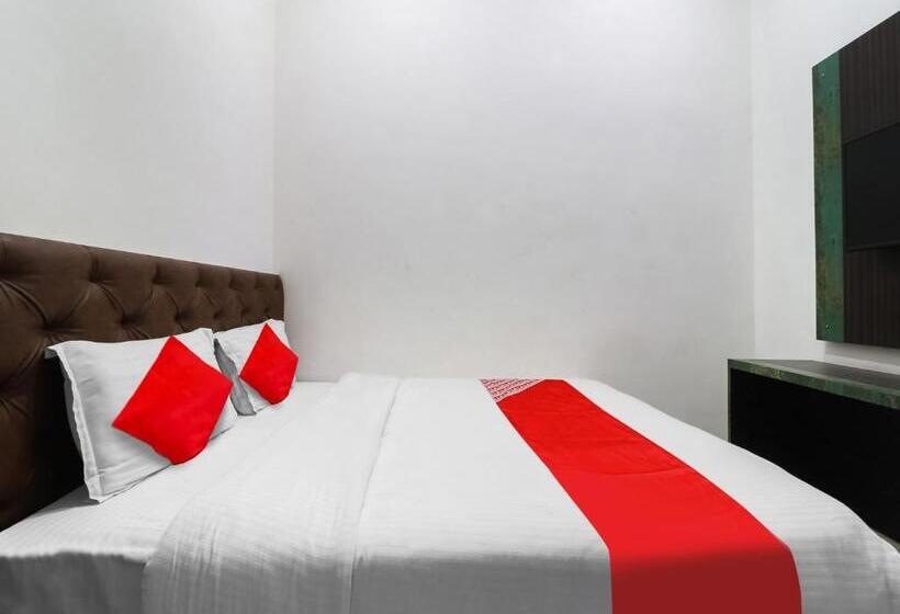 Трехместный Номер Классика, Oyo Flagship Hotel Green Apple