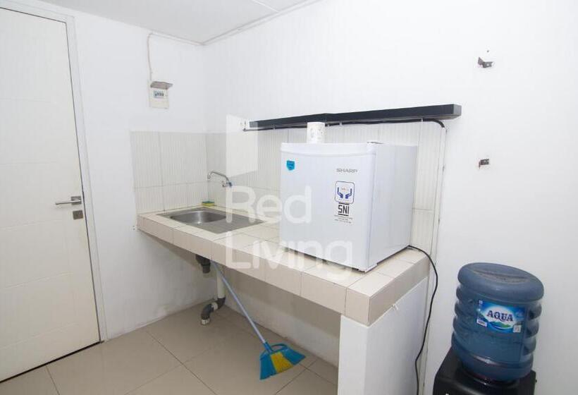 Студия Deluxe, Redliving Apartemen Grand Sentraland   At Properti Tower Pink
