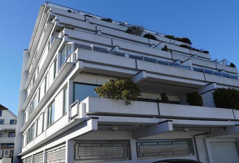 标准三人间, Room In Apartment   Apartment With One Bedrooms And Parking In The City Of Stavanger