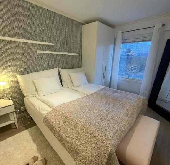 标准三人间, Room In Apartment   Apartment With One Bedrooms And Parking In The City Of Stavanger