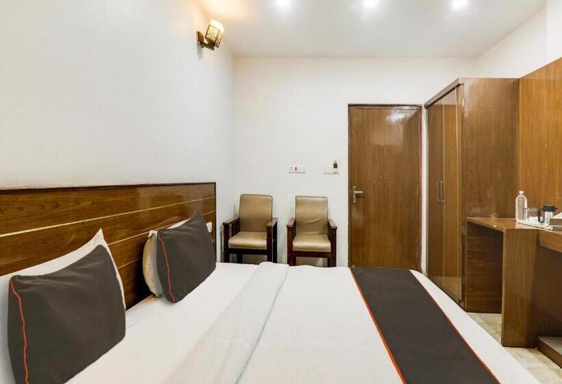 Трехместный Номер Классика, Collection O Hotel Diamond Plaza