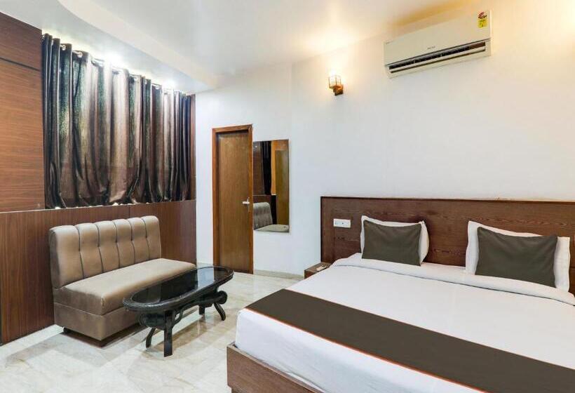 Трехместный Номер Классика, Collection O Hotel Diamond Plaza