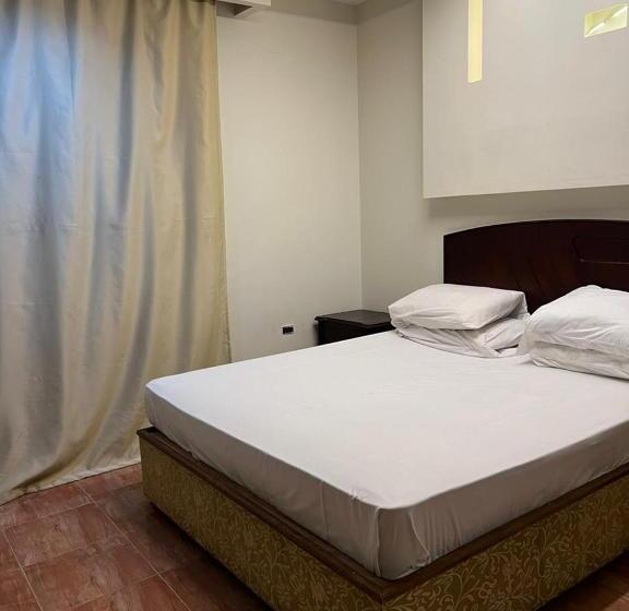 اتاق استاندارد یک نفره, Cairo Plaza Guest House