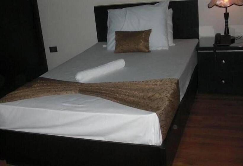 Люкс Кровать Кинг, Cairo Plaza Guest House