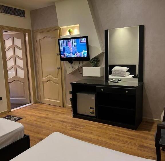 سوئیت با تخت بزرگ, Cairo Plaza Guest House