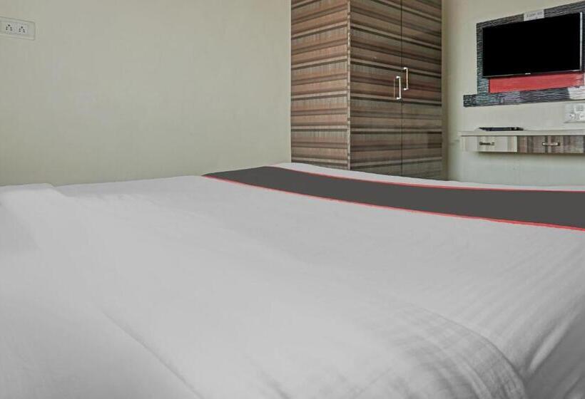 三人经典房间, Collection O 86342 Crystal Executive Lodging
