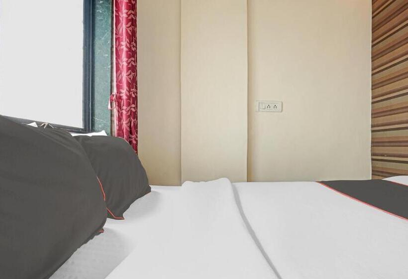 三人经典房间, Collection O 86342 Crystal Executive Lodging