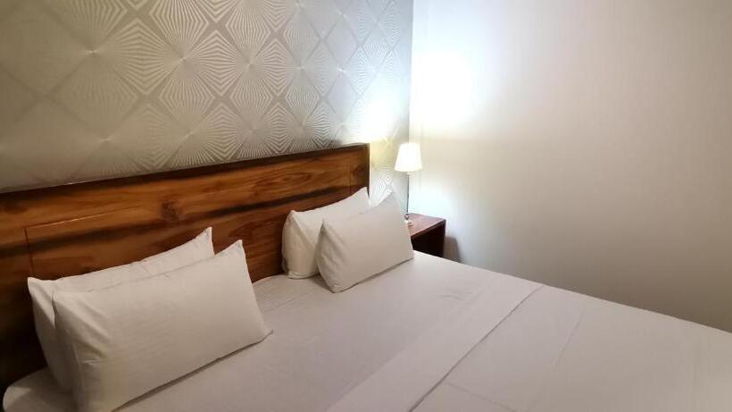 Номер Deluxe Вид на Море, Endlessblue Resort Kalametiya