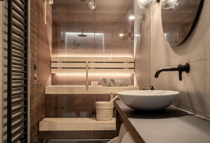 Апартаменты 1 Спальня, Omaela Apartments