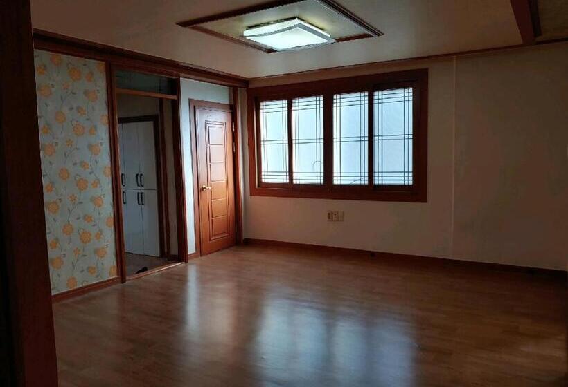 اتاق استاندارد, Gimhae Guest House