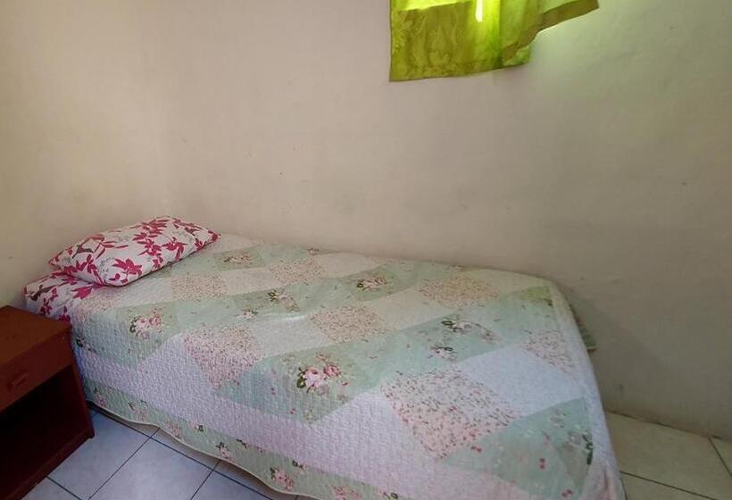 Номер Стандарт Индивидуальный Совместная Ванная, Hostal Venecia