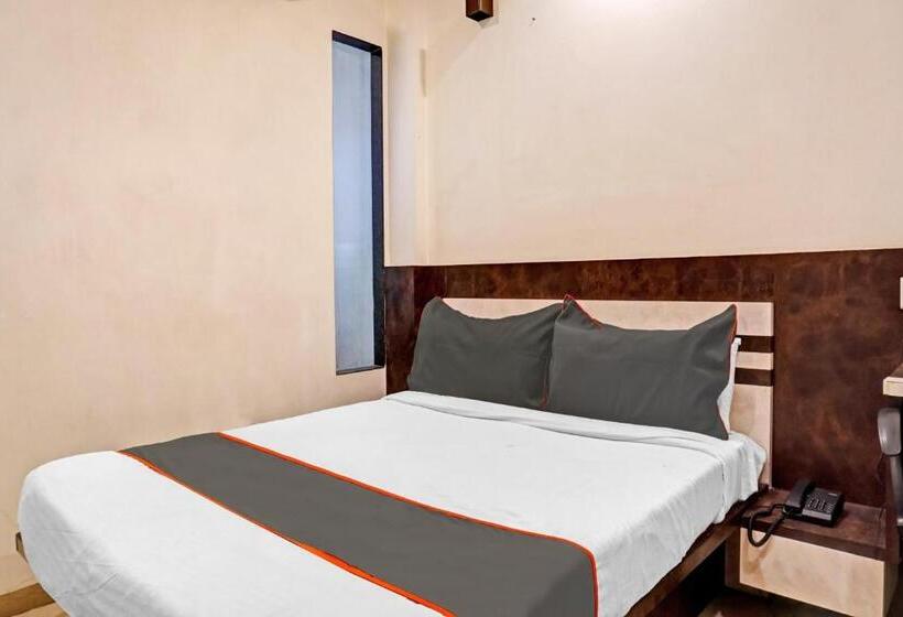 豪华三人间, Collection O Royce Studios Near Pune Airport