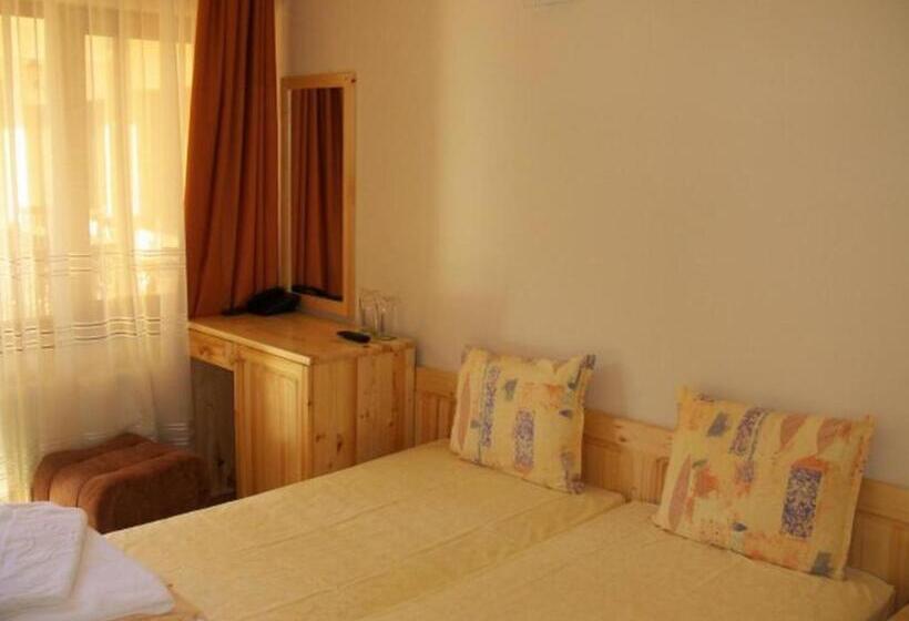 Номер Стандарт Трехместный, Family Hotel Ilinden