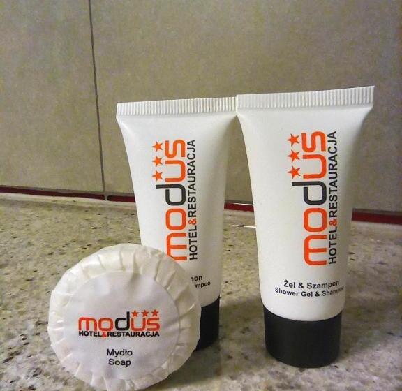 شقة غرفة واحدة, Modus