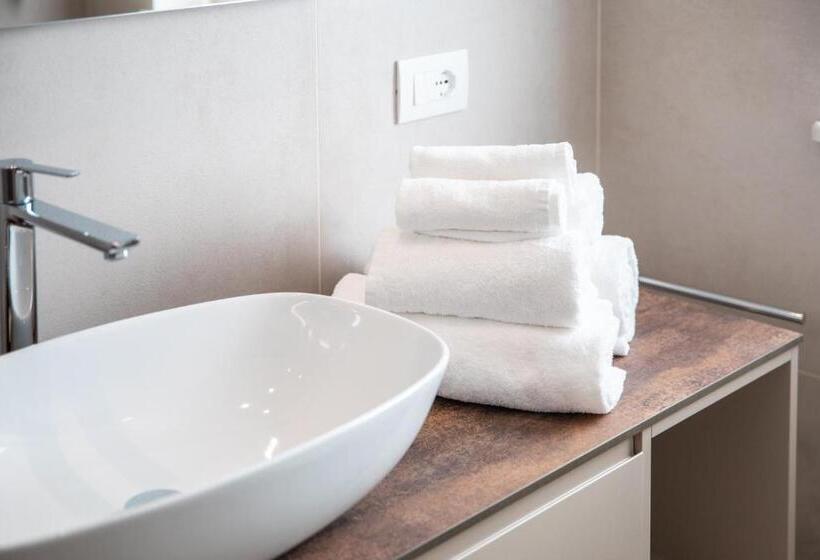 수피리어 룸, Re Ottone Rooms