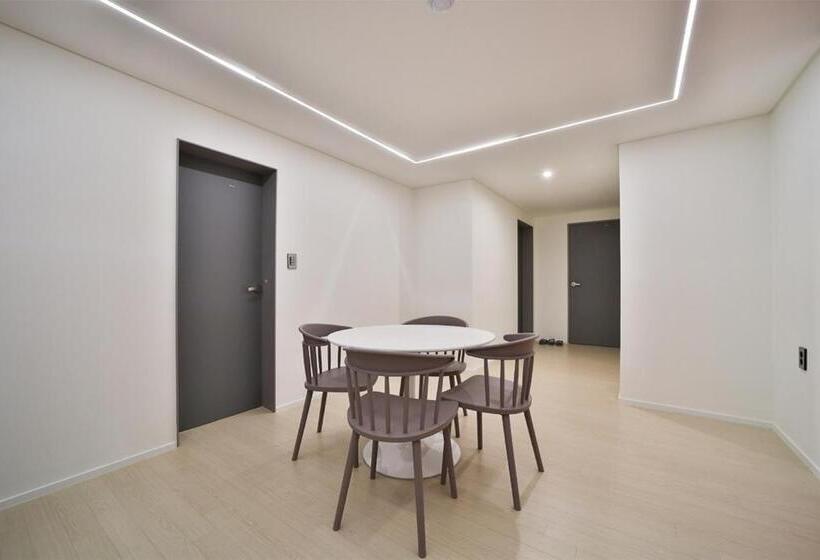 سوییت سوپریور, Green B Hotel Busan Seomyeon