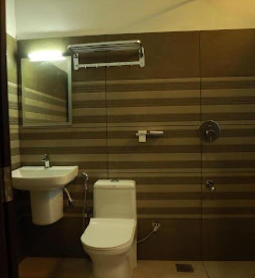 Четырехместный Номер Стандарт, Aroma Inn Kerala