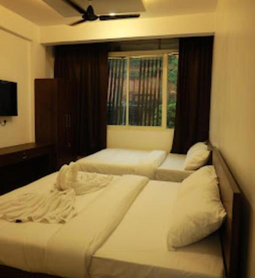 Четырехместный Номер Стандарт, Aroma Inn Kerala