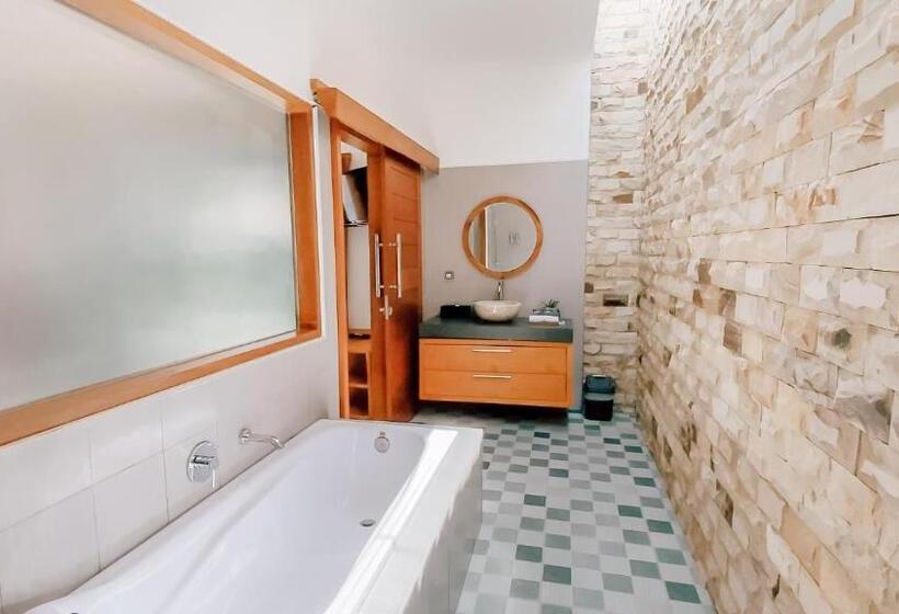 Стандартный Номер Кровать Кинг, Rejuvenate Resort And Restaurant