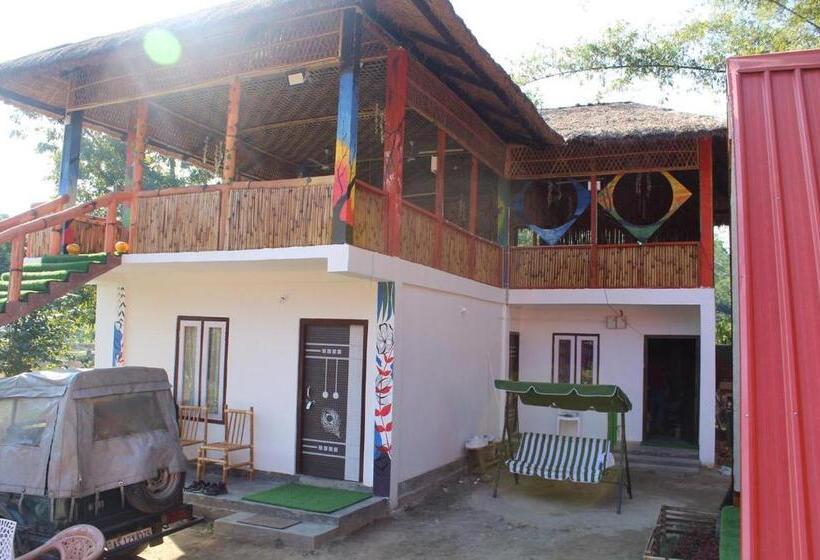 Четырехместный Номер Стандарт, Changmai S Inn Kaziranga