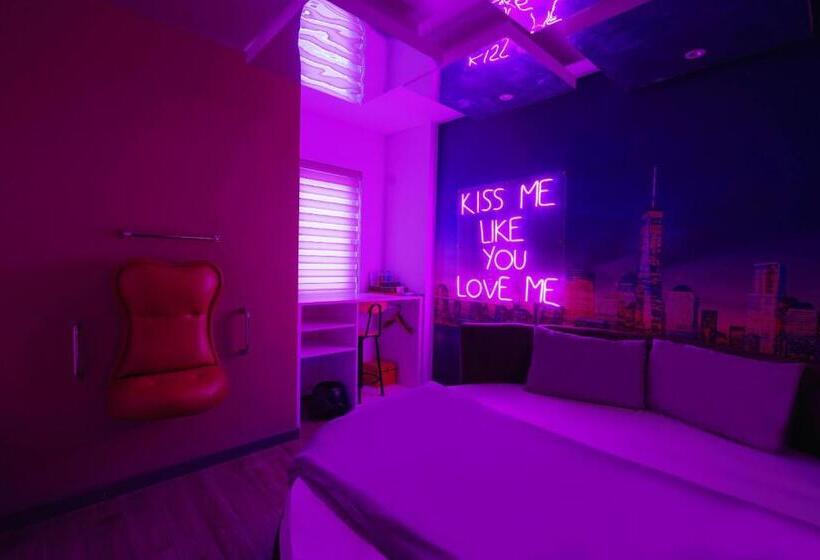 اتاق استاندارد, 69 Boutique By Minova