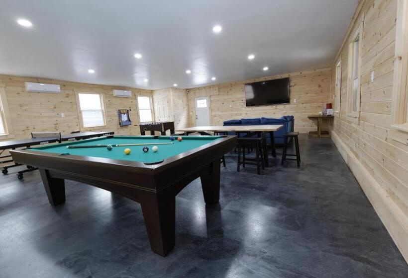 Номер Deluxe Кровать Кинг, Matterhorns Hunter Lodge