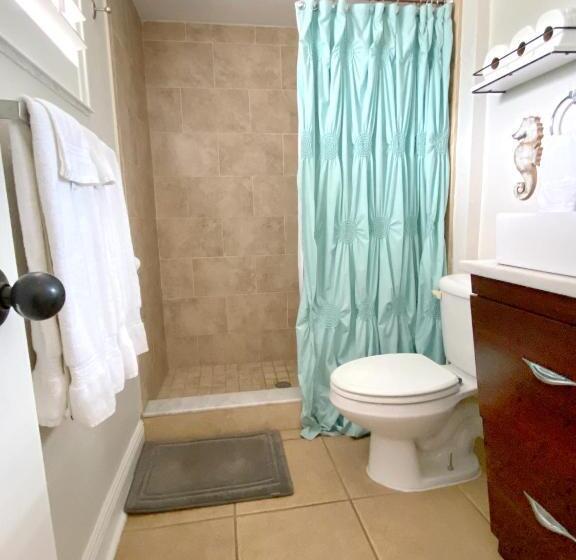 침실 1개 발코니 아파트, Condo In Waterfront Resort With Balcony Close To Beaches Free Bikes
