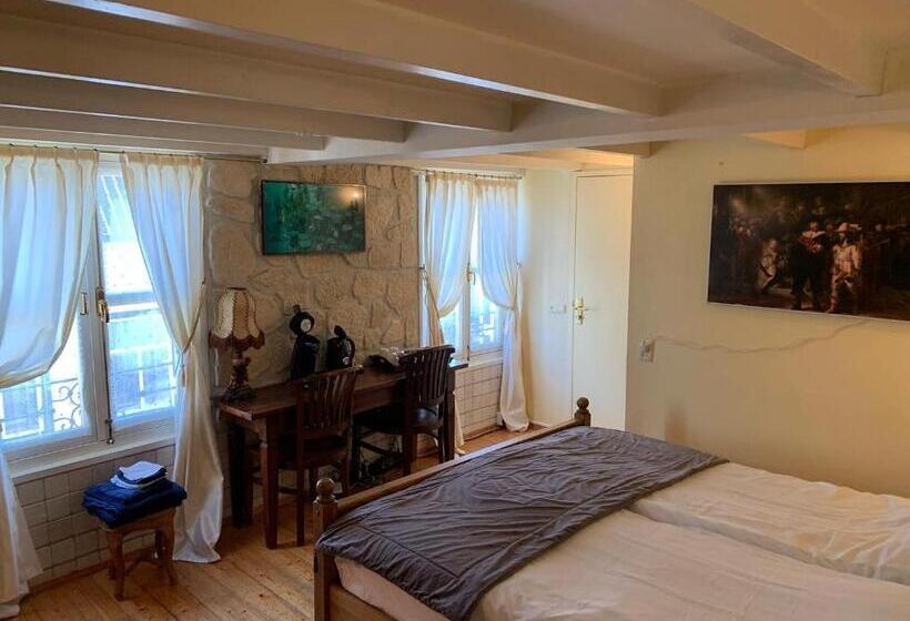 Номер Deluxe, B&b Petit Chateau   Stijlvol Verblijf Voor Werk En Ontspanning