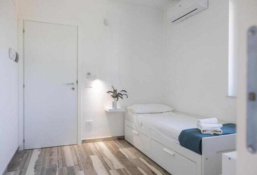 غرفة قياسية فردية, Essentia Rooms & Relax