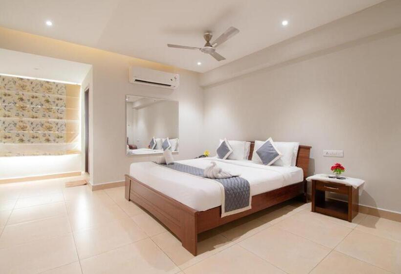 Стандартный Номер Кровать Кинг, Beestay Hotels Mg Road Vijayawada