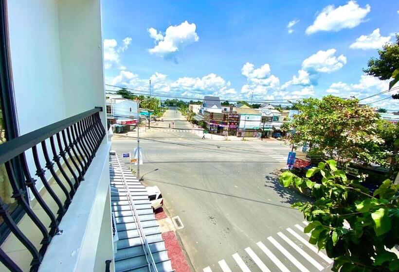 اتاق لوکس با بالکن, Phuong Nam Sa đec