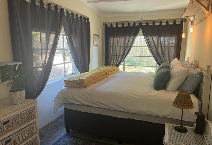Номер Стандарт, The Farmery Garden And Guesthouse