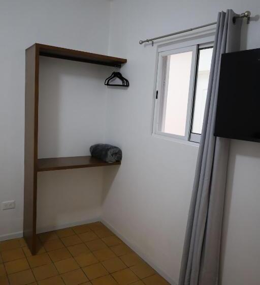 Standard-huone, Mado