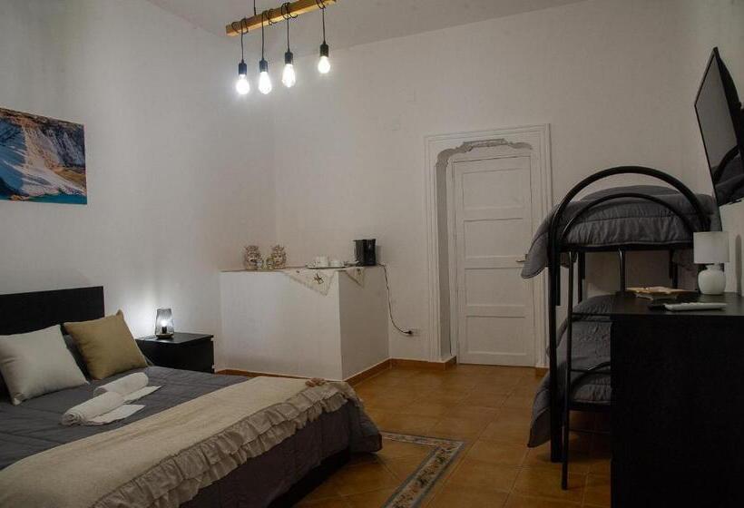 ４ベッドルームクラシックタイプ, B&b La Vista Sul Teatro