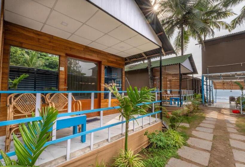 Номер Стандарт Вид на Сад, The Tito S Blue Sky Beach Resort
