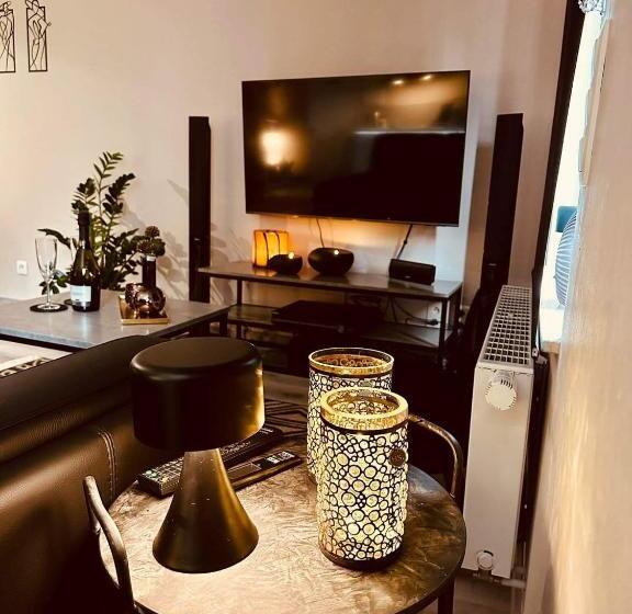 Номер Стандарт с Террасой, L Entre 2   Suite Wellness