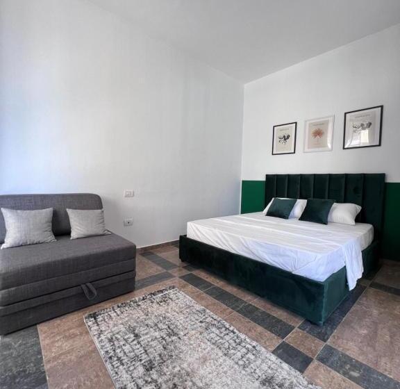 اتاق لوکس, Cactus Apartments