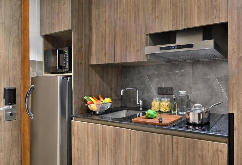 استودیو اجرایی, Citadines Paras Square Gurugram